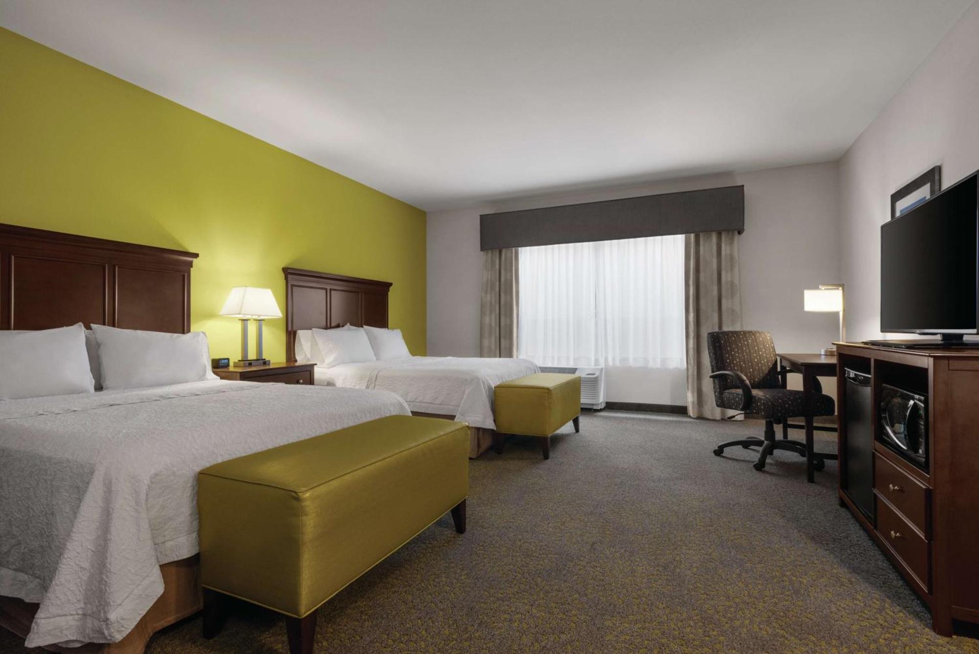 Hampton Inn & Suites Mishawaka/South Bend At Heritage Square Экстерьер фото